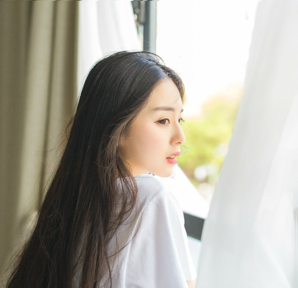“兄长放心，父亲来前已经与我说过，此行征只是学习，只许听、看，不许问，若有想法，可以私下与兄长商议，与兄长任何决定，都不得干涉，这点，雄将军可以作证！”吕征微笑道。